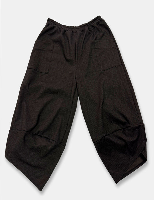 Pantalones baggy pana color gris marengo con cintura elástica para mujer talla grande.